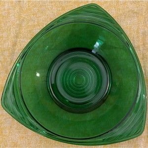 Vintage ANCHOR HOCKING MCM Forest Green 6" Triangular Bon Bon Dish